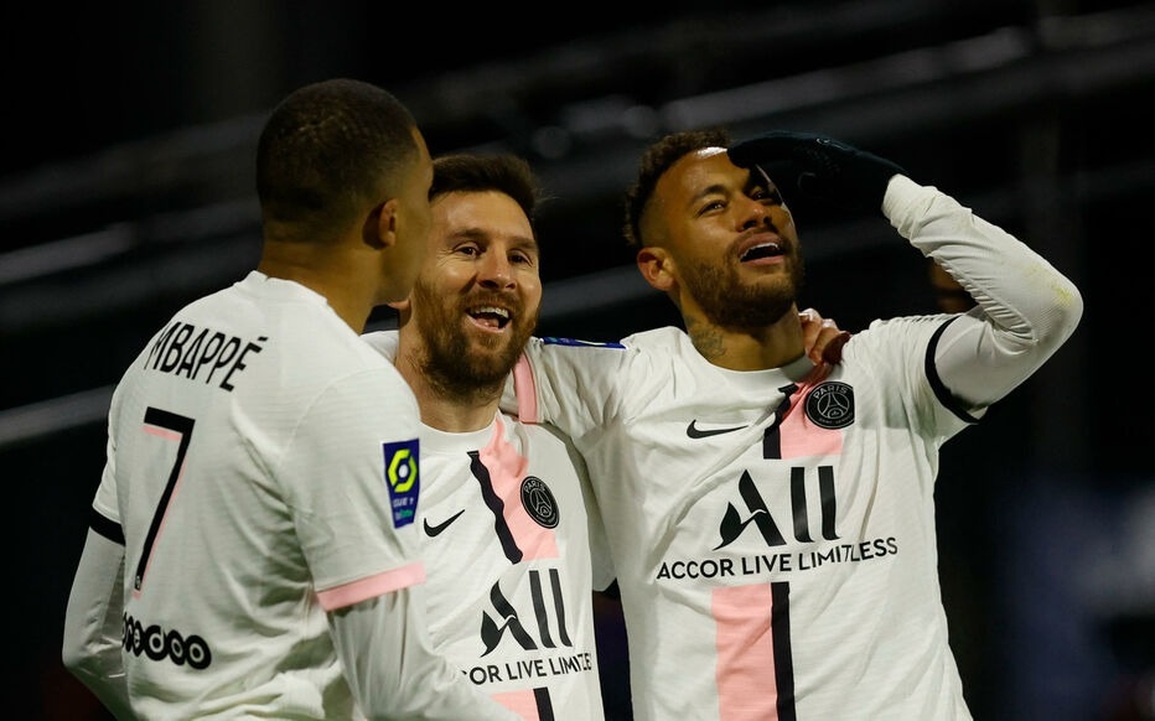Neymar và Mbappe cùng lập hat-trick, PSG tiến sát ngôi vương - 3 Neymar và Mbappe cùng lập hat-trick, PSG tiến sát ngôi vương - 3