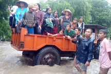 Ninh Thuận mênh mông “biển nước”, mưa vẫn chưa ngừng