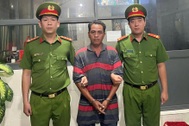 Em trai dùng ghế tấn công CSGT để giúp anh ruột bỏ chạy ở TPHCM