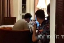 Công an giải cứu nam sinh bị "bắt cóc online" trong khách sạn