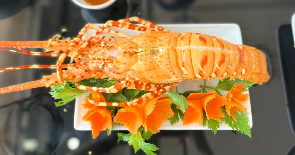 View - Khách Hàn Quốc khen hải sản Cát Bà ngon rẻ: Bữa ăn 7 món hết 8 triệu đồng | Báo Dân trí