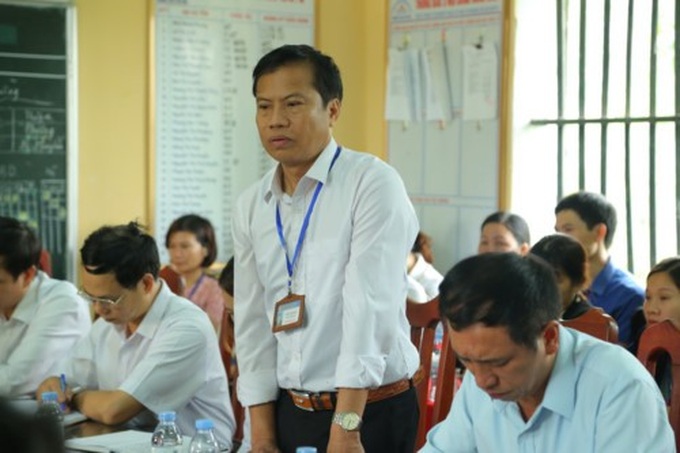 Chủ tịch tỉnh Hưng Yên tuyên bố sẽ cách chức toàn bộ Ban giám hiệu vụ nữ sinh bị lột đồ, đánh hội đồng - Ảnh 2. Chủ tịch tỉnh Hưng Yên tuyên bố sẽ cách chức toàn bộ Ban giám hiệu vụ nữ sinh bị lột đồ, đánh hội đồng - Ảnh 2.
