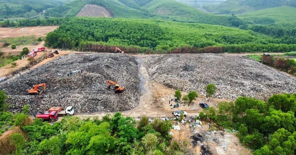 Đám cháy kéo dài hơn 10 ngày tại bãi rác ở Nghệ An đã được dập tắt