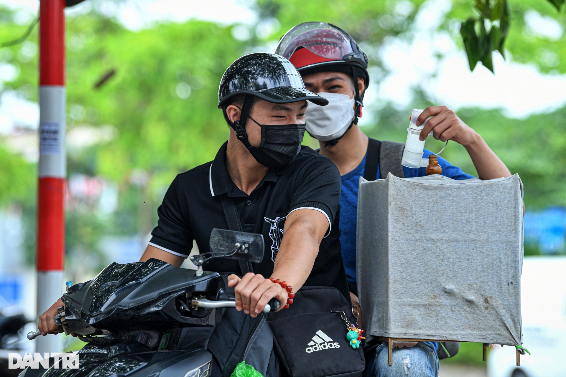 Giao thông cửa ngõ Hà Nội: Một ngả tắc, 2 ngả thông - 10 Giao thông cửa ngõ Hà Nội: Một ngả tắc, 2 ngả thông - 10