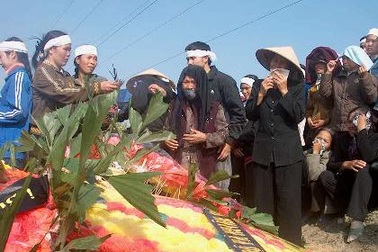 Vụ nổ xe máy kinh hoàng: Viện Khoa học hình sự vào cuộc