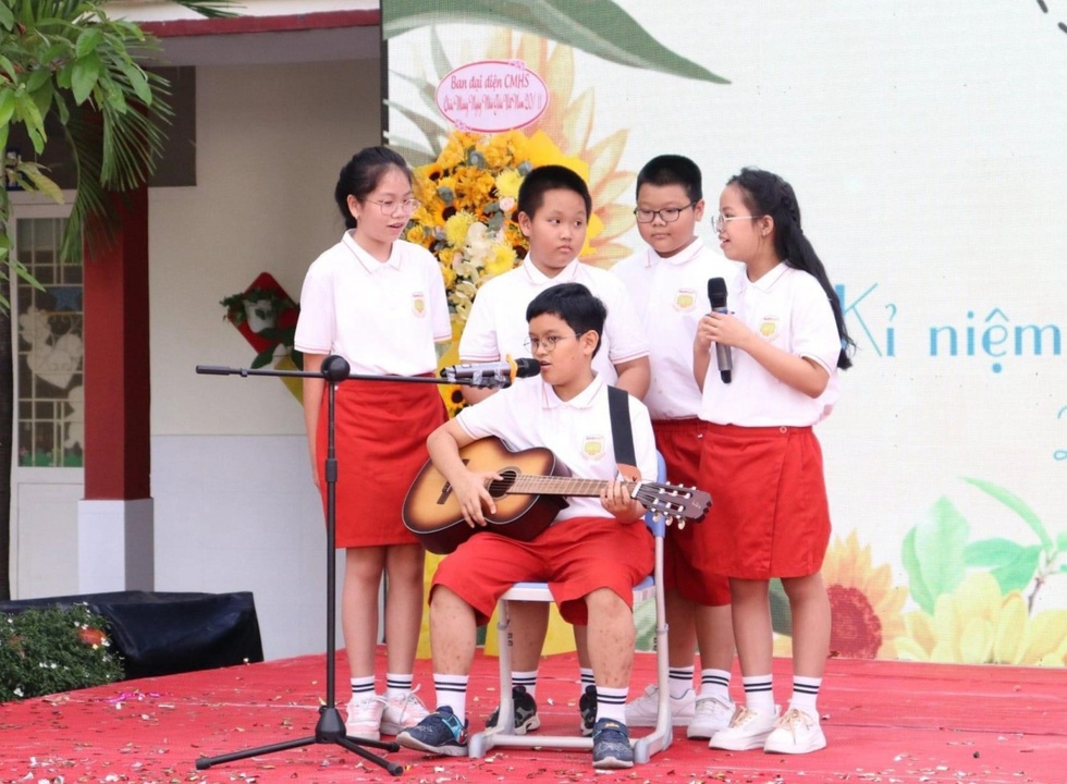 Thủ khoa lớp 6 Trường Trần Đại Nghĩa: Không học thêm, suýt bị trường trả về - 2 Thủ khoa lớp 6 Trường Trần Đại Nghĩa: Không học thêm, suýt bị trường trả về - 2