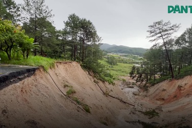 Cận cảnh hiện trường sạt lở đèo Mimosa ở Đà Lạt