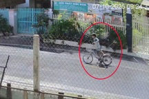 Xác minh clip bé trai nghi bị người phụ nữ giật 140 tờ vé số ở Tây Ninh