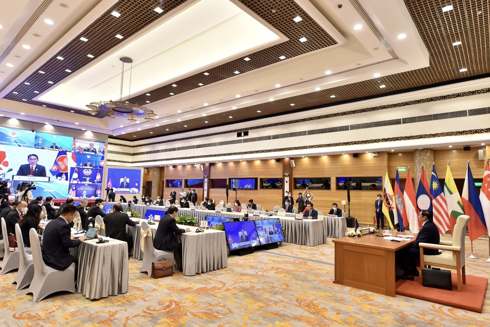 Thủ tướng đề nghị Việt - Nhật hợp tác ứng phó các tình huống y tế khẩn cấp - 3 Thủ tướng đề nghị Việt - Nhật hợp tác ứng phó các tình huống y tế khẩn cấp - 3