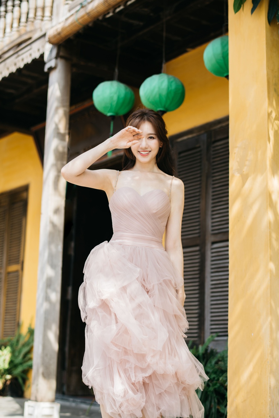 Hari Won tiết lộ hiếm hoi về mẹ đẻ - 11 Hari Won tiết lộ hiếm hoi về mẹ đẻ - 11