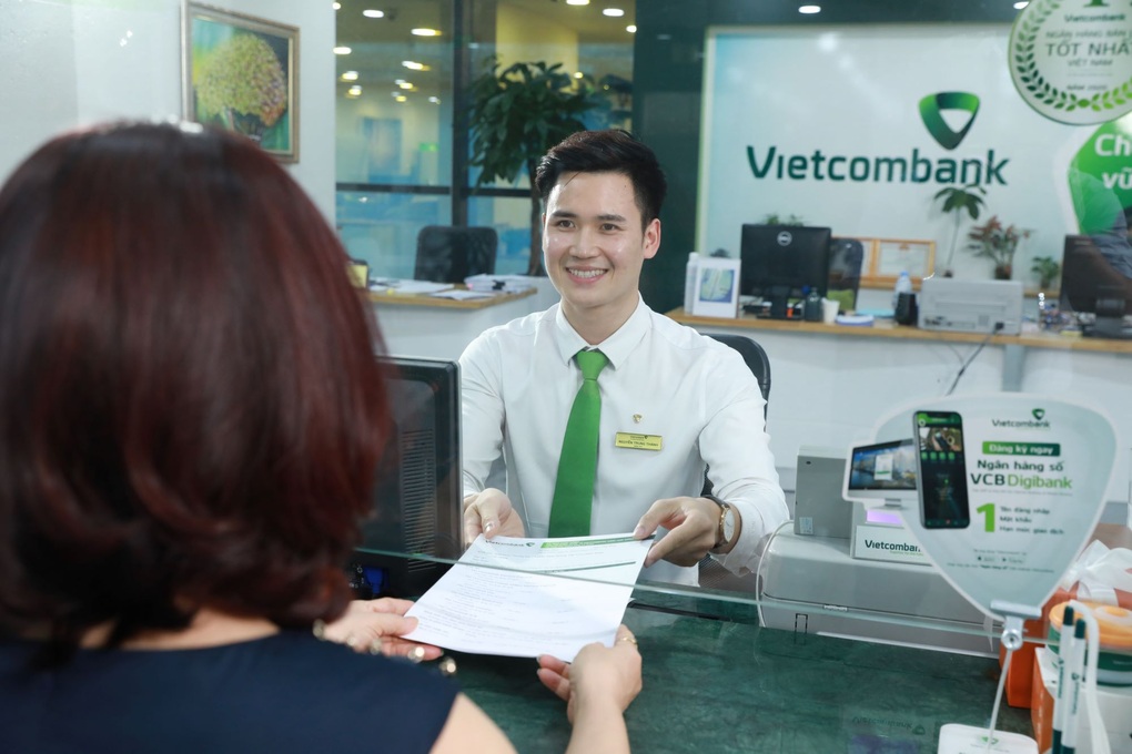 Vietcombank vào Danh sách 50 công ty niêm yết tốt nhất lần thứ 10 - 1 Vietcombank vào Danh sách 50 công ty niêm yết tốt nhất lần thứ 10 - 1