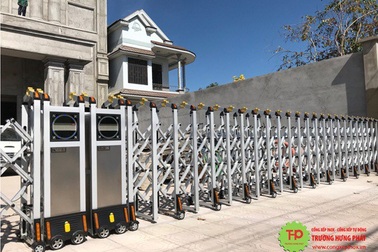Ưu điểm vượt trội từng sản phẩm cửa cổng xếp Trường Hưng Phát
