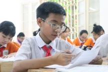 Hà Nội yêu cầu giãn thời gian đóng học phí cho học sinh