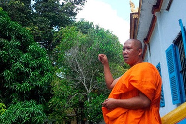 Chùa Dơi vắng bóng dơi vì... quán nhậu