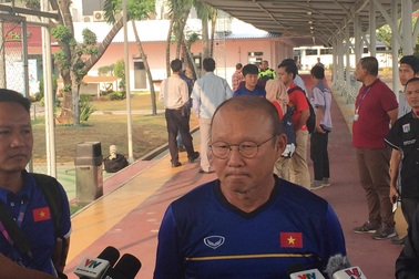 HLV Park Hang Seo: “Nước chủ nhà Indonesia có… vấn đề”