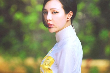 Á hậu Trà Giang mang áo dài Việt đi Châu Âu