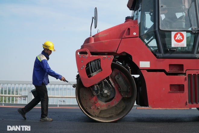 Những hình ảnh mới nhất của đại công trường sửa chữa mặt cầu Thăng Long - 3 Những hình ảnh mới nhất của đại công trường sửa chữa mặt cầu Thăng Long - 3