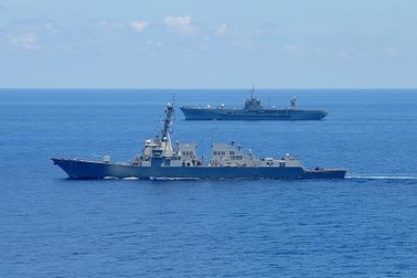 Siêu hạm chỉ huy của Mỹ diễu qua Biển Đông