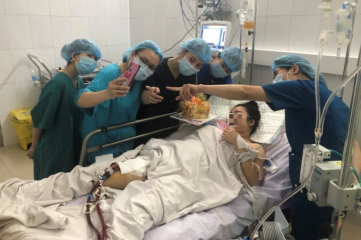 Hội chẩn liên viện, cứu kịp thời 2 mẹ con sản phụ nguy kịch - 1 Hội chẩn liên viện, cứu kịp thời 2 mẹ con sản phụ nguy kịch - 1