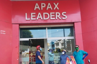 Người mẹ chia sẻ bí quyết đòi được tiền học phí từ Apax Leaders