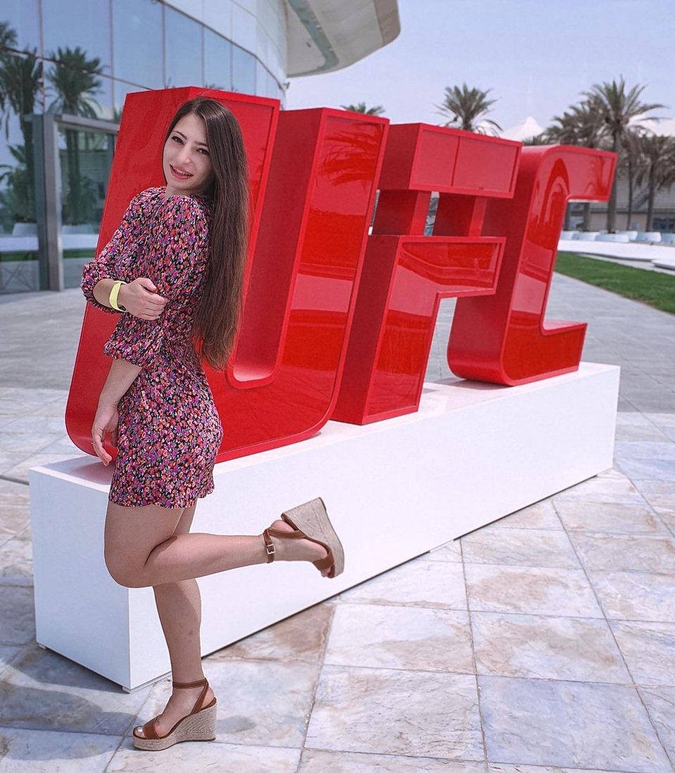 Vẻ đẹp rạng ngời, hút hồn của mỹ nhân MMA người Gruzia - 4