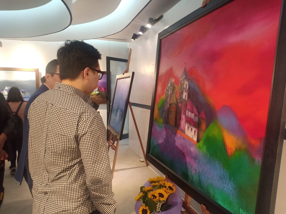 Những bức vẽ “không giống ai” của Đào Hải Phong sau 30 năm cầm cọ - 3 Những bức vẽ “không giống ai” của Đào Hải Phong sau 30 năm cầm cọ - 3