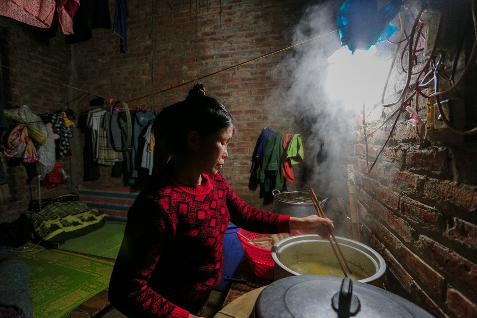 “Chuyện tình ri-đô” và cuộc sống của 25 công nhân trong “biệt thự triệu đô” ở Hà Nội - 8 “Chuyện tình ri-đô” và cuộc sống của 25 công nhân trong “biệt thự triệu đô” ở Hà Nội - 8