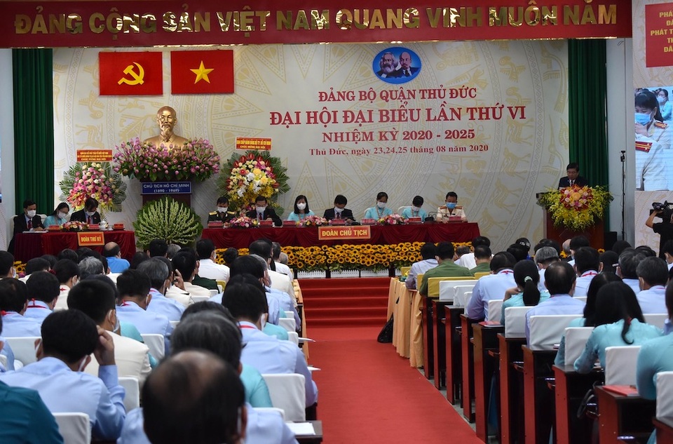 Chủ tịch TPHCM: Thủ Đức cần chủ động đón đầu khi được lên thành phố - 1 Chủ tịch TPHCM: Thủ Đức cần chủ động đón đầu khi được lên thành phố - 1