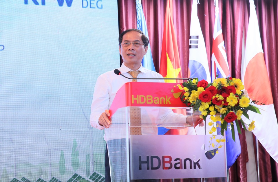 HDBank phát hành trái phiếu chuyển đổi cho đối tác chiến lược DEG - 2 HDBank phát hành trái phiếu chuyển đổi cho đối tác chiến lược DEG - 2