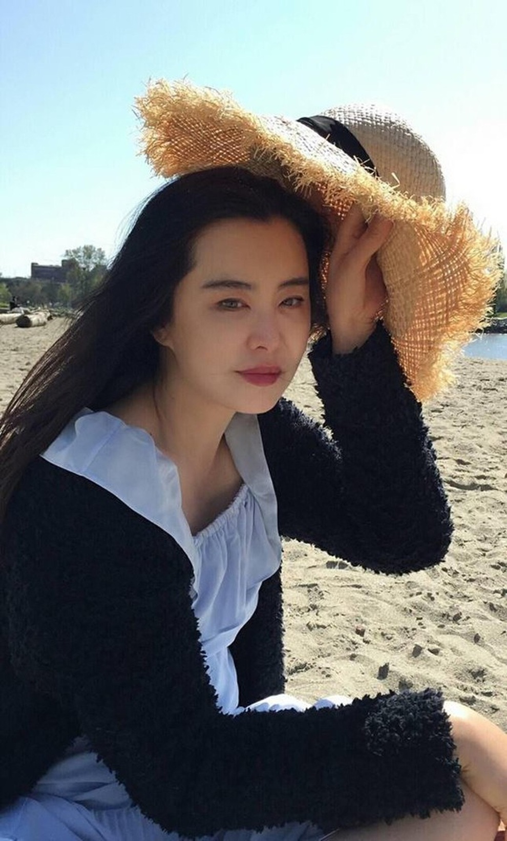 Sắc vóc như thiếu nữ của đệ nhất mỹ nhân châu Á Vương Tổ Hiền - 6 Sắc vóc như thiếu nữ của đệ nhất mỹ nhân châu Á Vương Tổ Hiền - 6