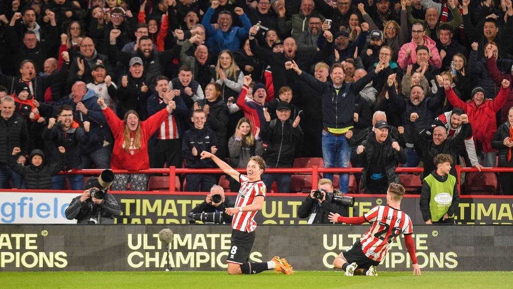 Xác định đội bóng thứ hai thăng hạng Premier League - 1 Xác định đội bóng thứ hai thăng hạng Premier League - 1