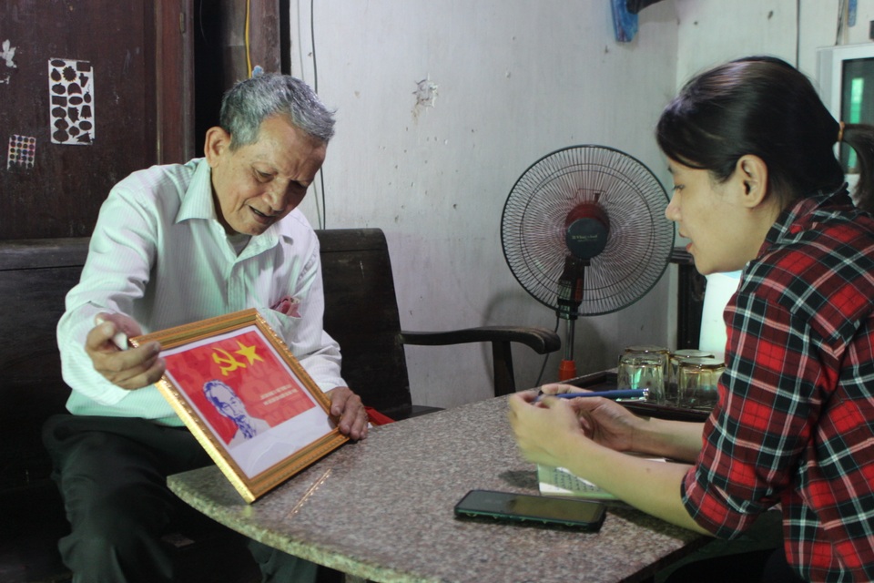 Nhớ mãi bức tranh đầu tiên vẽ về Người - 5 Nhớ mãi bức tranh đầu tiên vẽ về Người - 5