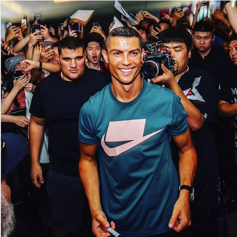 Lý lịch siêu “khủng” của vệ sĩ C.Ronaldo - 3 Lý lịch siêu “khủng” của vệ sĩ C.Ronaldo - 3