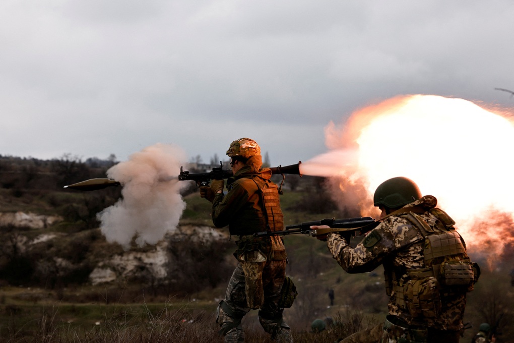 Viện trợ cho Ukraine lao dốc, Mỹ có thể gửi quân tới Ukraine? - 1 Viện trợ cho Ukraine lao dốc, Mỹ có thể gửi quân tới Ukraine? - 1