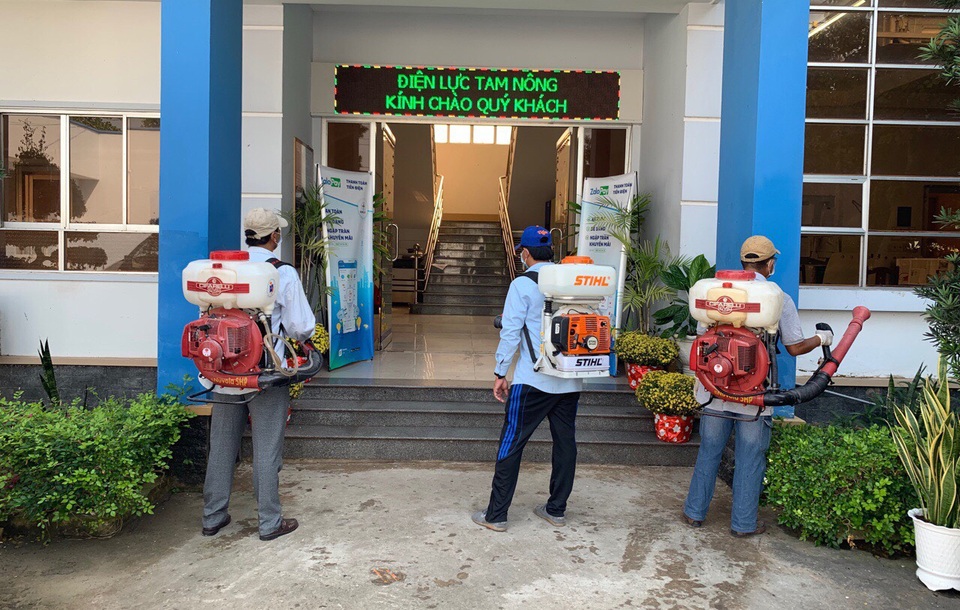 Ngành điện miền Nam triển khai nhiều biện pháp phòng ngừa dịch do nCoV - 7 Ngành điện miền Nam triển khai nhiều biện pháp phòng ngừa dịch do nCoV - 7