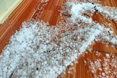 Mưa đá bất thường ở Mù Cang Chải