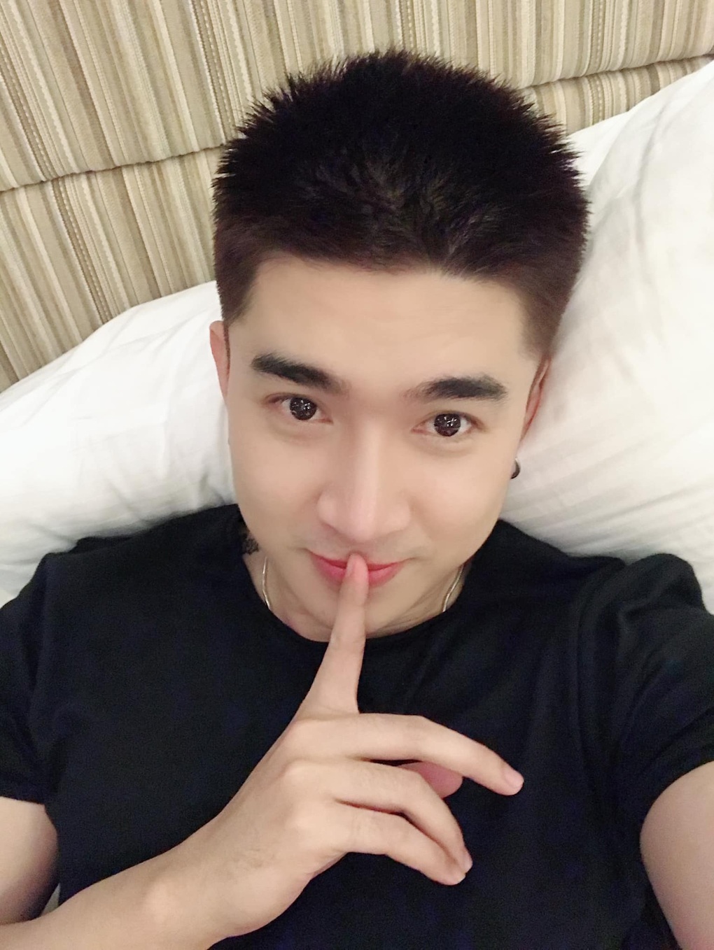 Ca sĩ Chi Dân vực dậy sau biến cố mẹ đột ngột qua đời - 1 Ca sĩ Chi Dân vực dậy sau biến cố mẹ đột ngột qua đời - 1