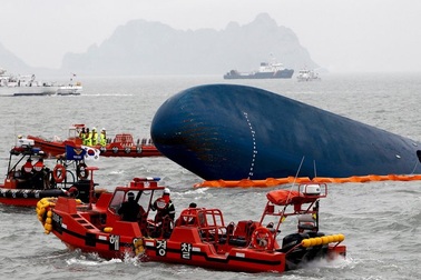 Hiện tượng kỳ lạ khi Hàn Quốc trục vớt phà Sewol