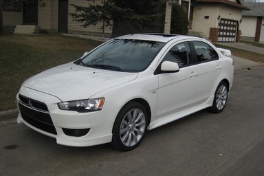 Thêm mẫu ô tô Mitsubishi tại Việt Nam phải triệu hồi