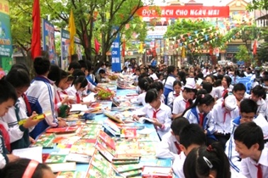 Hội chợ sách nhân ngày Quốc tế thiếu nhi