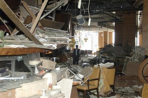 Phát hiện bom chưa nổ ở khách sạn vừa bị tấn công