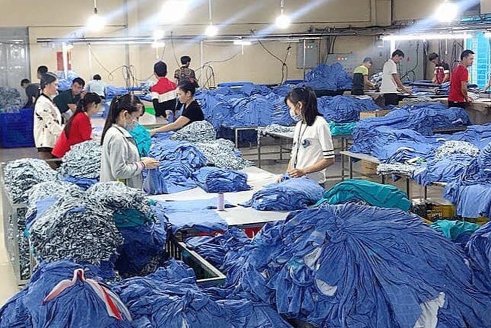 Giải tỏa lo lắng mưu sinh của người lao động sau chuỗi ngày ngừng việc - 2 Giải tỏa lo lắng mưu sinh của người lao động sau chuỗi ngày ngừng việc - 2