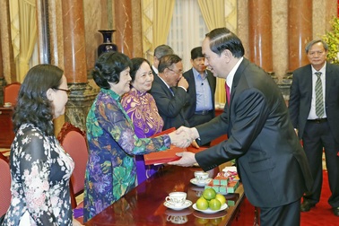 Chủ tịch nước xúc động gặp mặt các cựu cán bộ Điệp báo An ninh T4