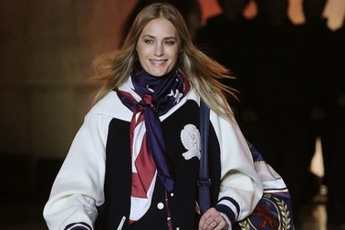 Choáng với vẻ trẻ trung của siêu mẫu U60 Yasmin Le Bon