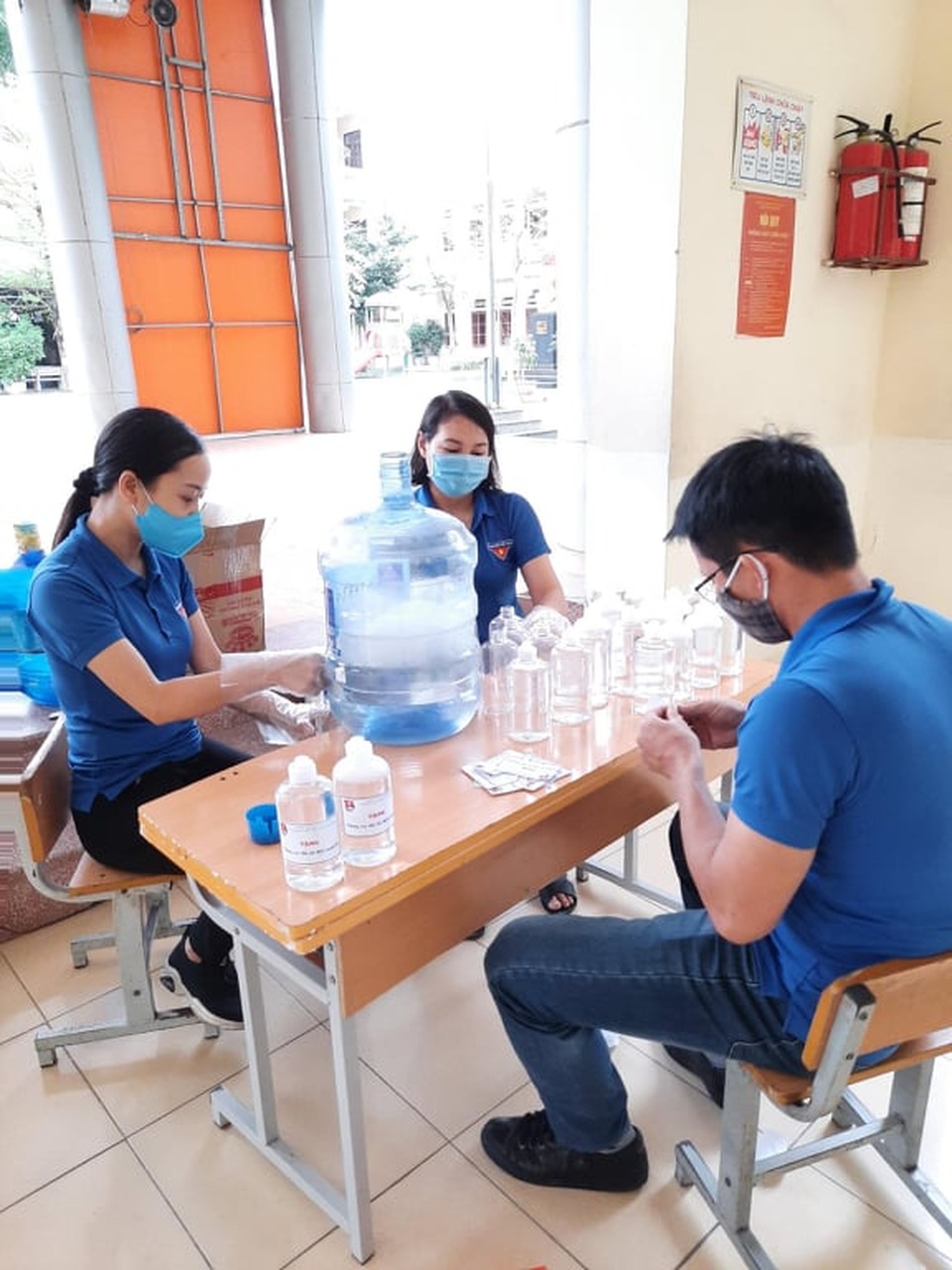 Cô giáo Tiểu học viết đơn tình nguyện tham gia phòng, chống dịch Covid-19 - 3 Cô giáo Tiểu học viết đơn tình nguyện tham gia phòng, chống dịch Covid-19 - 3