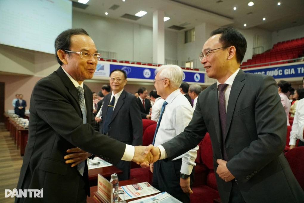 Bí thư Nguyễn Văn Nên dự Đại hội Đảng bộ Đại học Quốc gia TPHCM - 1 Bí thư Nguyễn Văn Nên dự Đại hội Đảng bộ Đại học Quốc gia TPHCM - 1