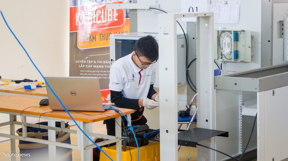 Kỳ thi Kỹ năng nghề quốc gia 2021 trao giải 14 huy chương Vàng - 8 Kỳ thi Kỹ năng nghề quốc gia 2021 trao giải 14 huy chương Vàng - 8
