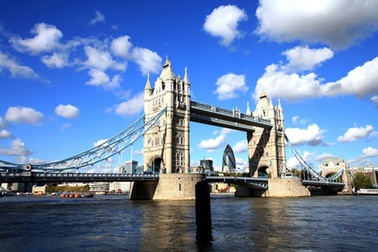 Siết visa du học Anh