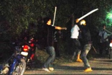 Hơn 20 thanh niên hỗn chiến trước chợ Bình Điền, một người bị đâm chết