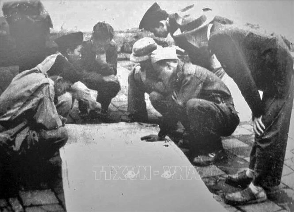 Xem lại những hình ảnh thời khắc trọng đại của lịch sử dân tộc - 4